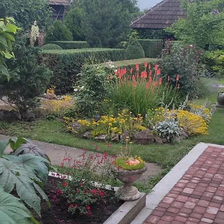 Mali Vrt 아파트 *